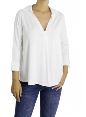 Maglia con dettagli in raso e colletto con scollo a V